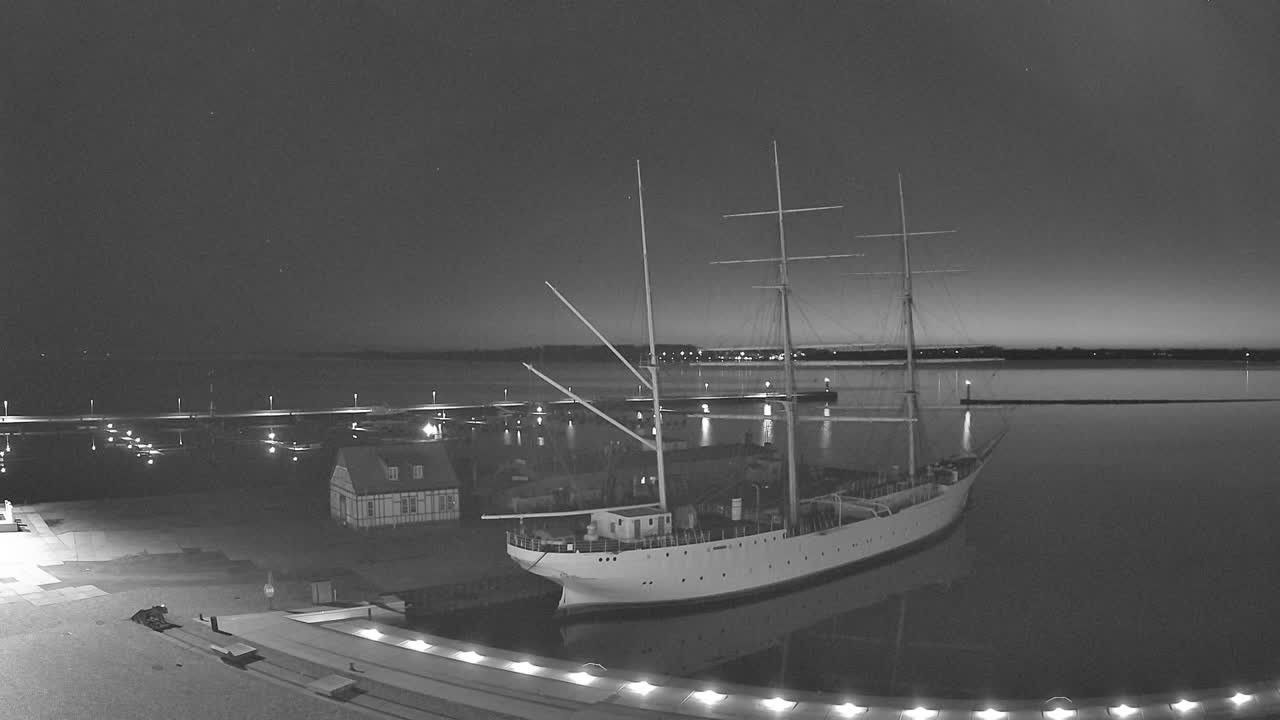 Archiv Foto Webcam Stralsund am Yachthafen