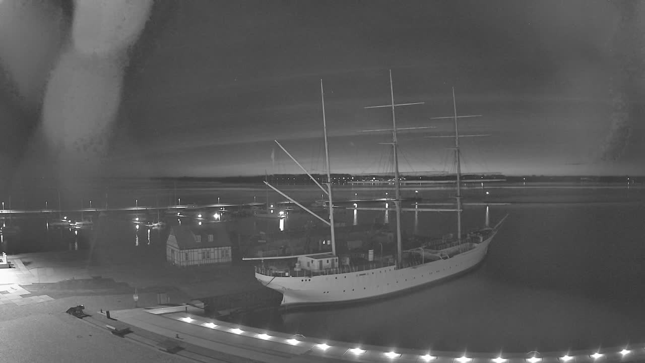 Archiv Foto Webcam Stralsund am Yachthafen