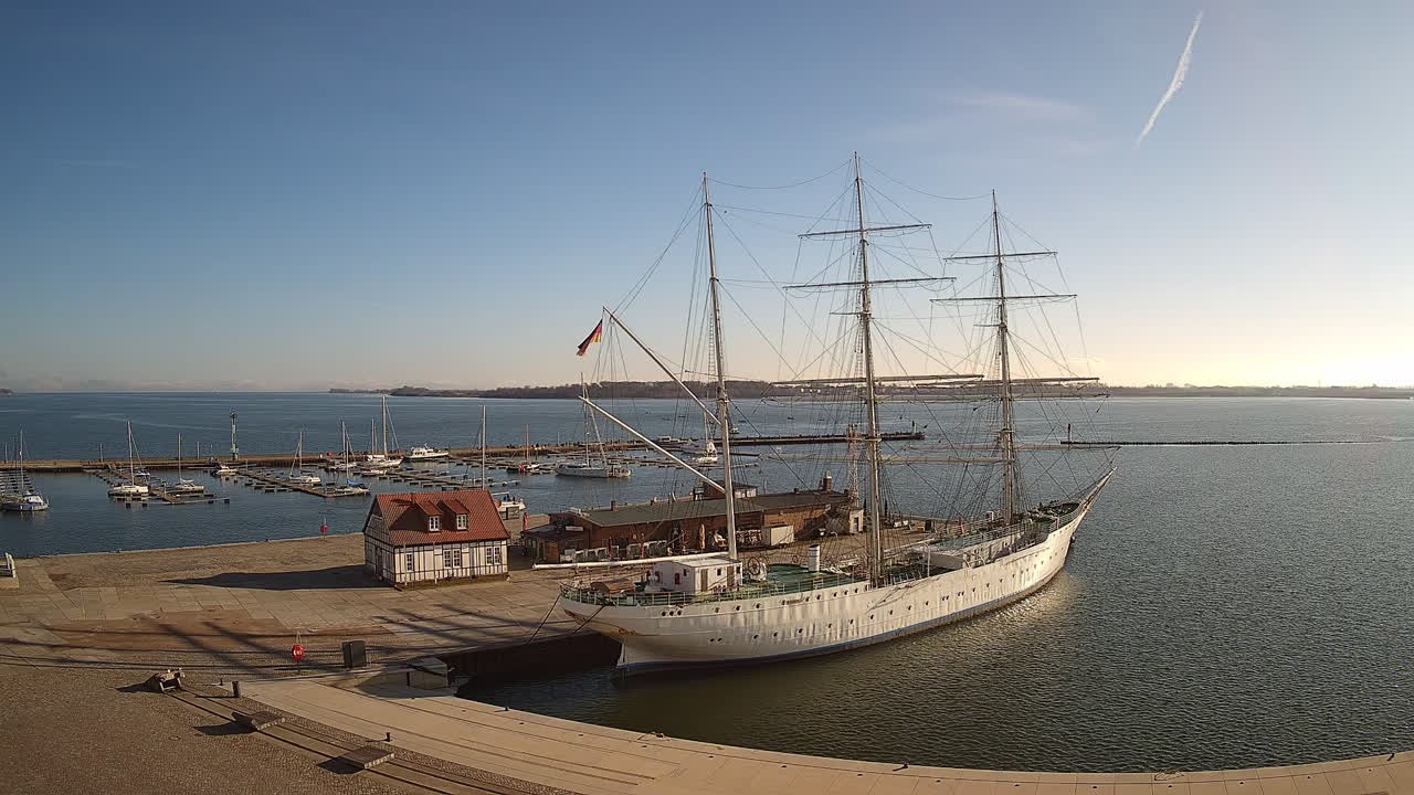 Archiv Foto Webcam Stralsund am Yachthafen