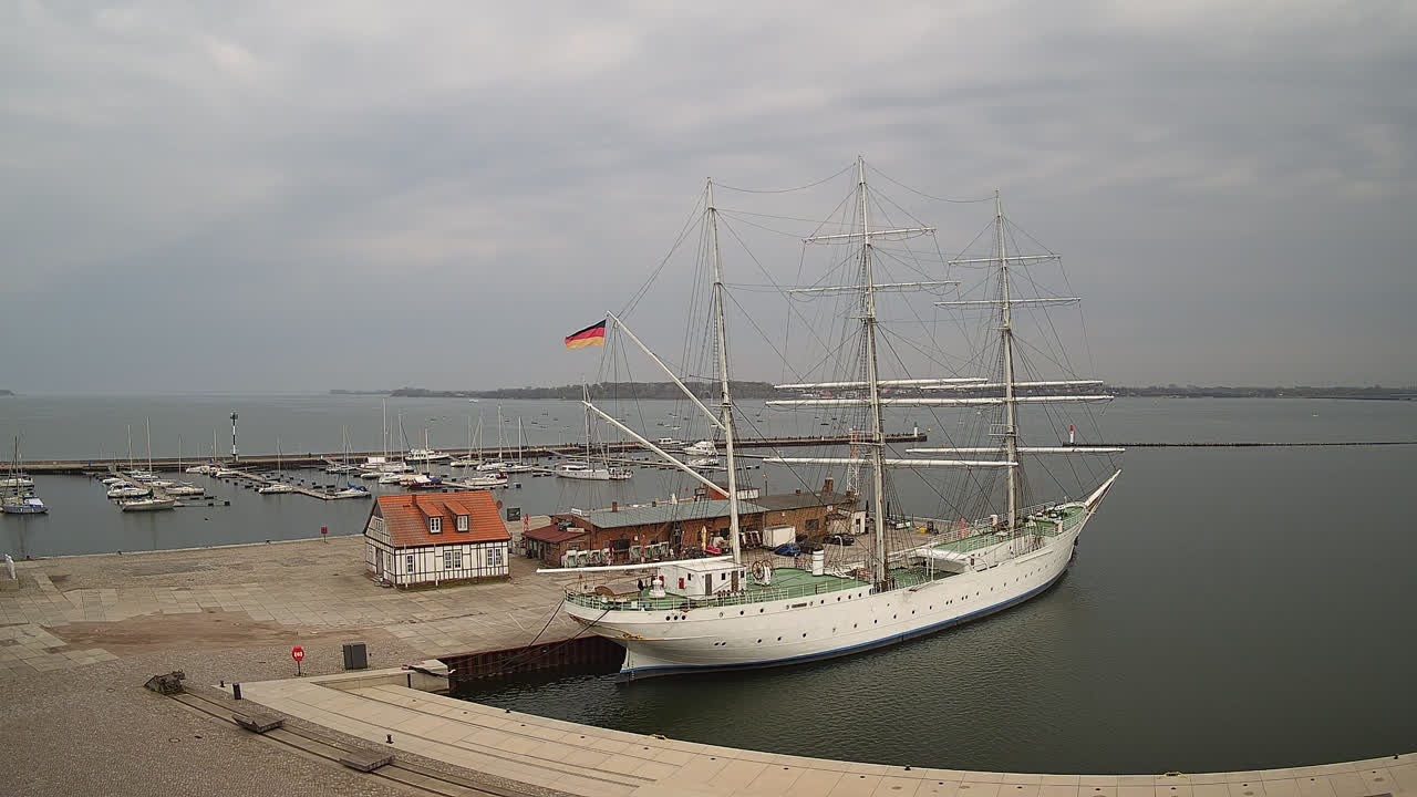 Archiv Foto Webcam Stralsund am Yachthafen