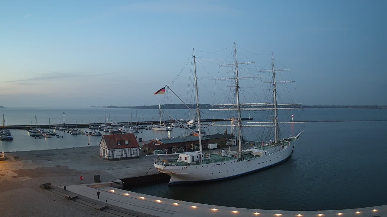 Archiv Foto Webcam Stralsund am Yachthafen