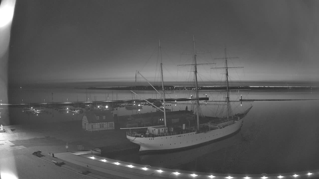 Archiv Foto Webcam Stralsund am Yachthafen