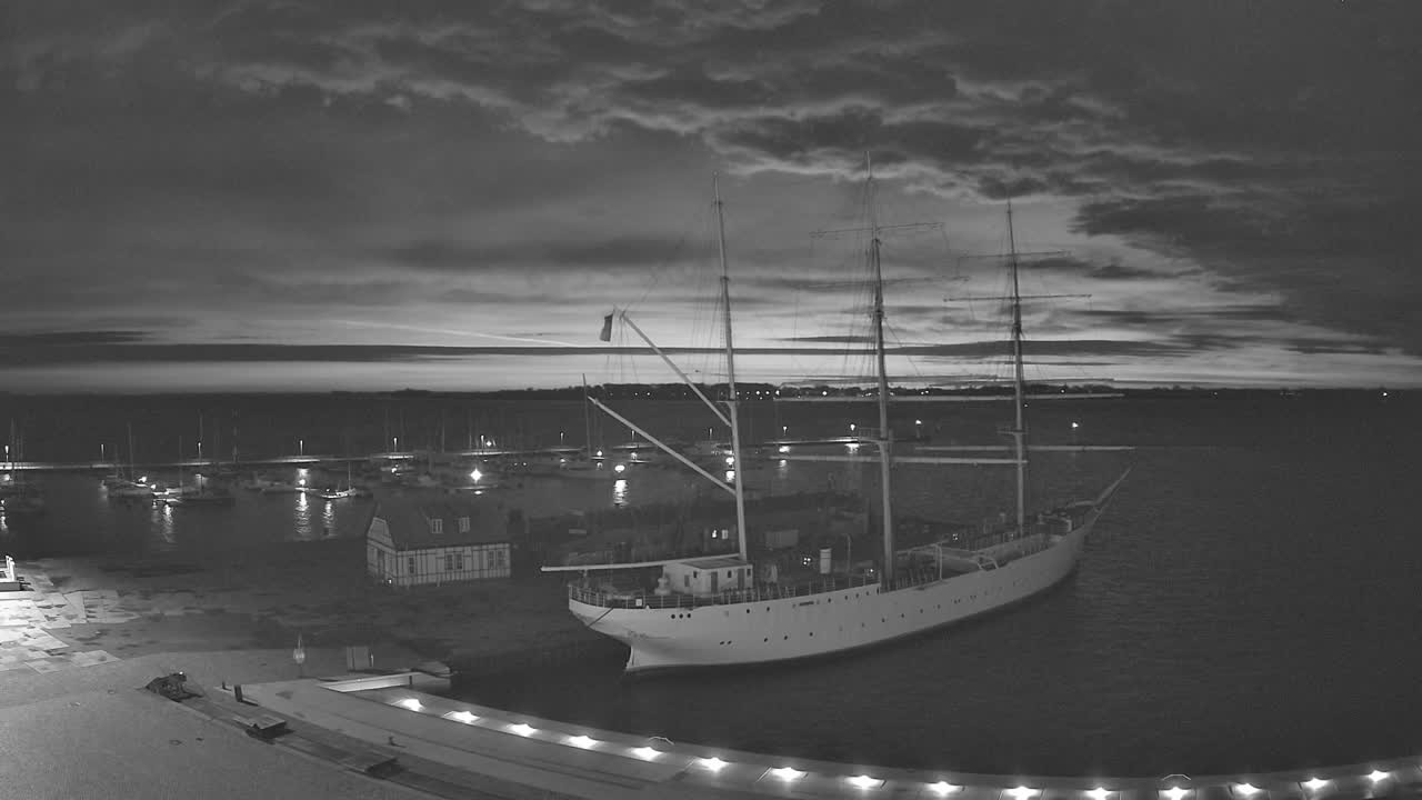 Archiv Foto Webcam Stralsund am Yachthafen