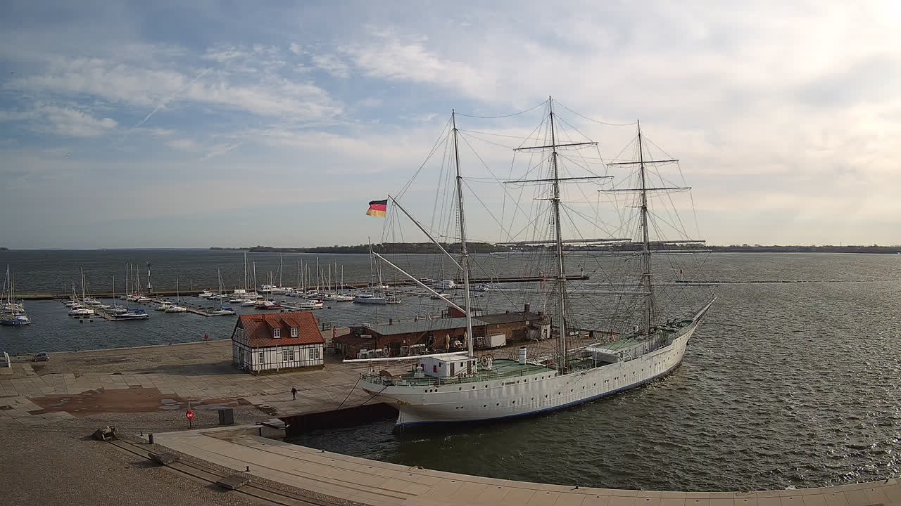 Archiv Foto Webcam Stralsund am Yachthafen