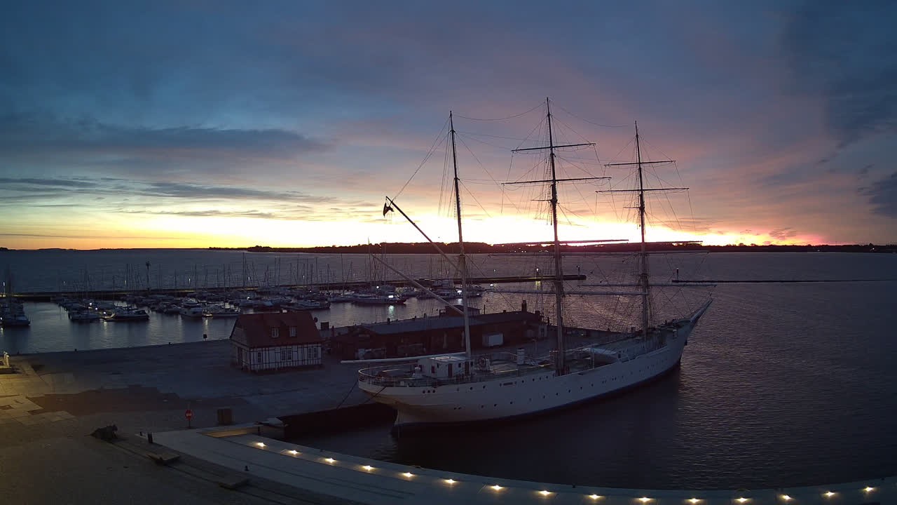 Archiv Foto Webcam Stralsund am Yachthafen
