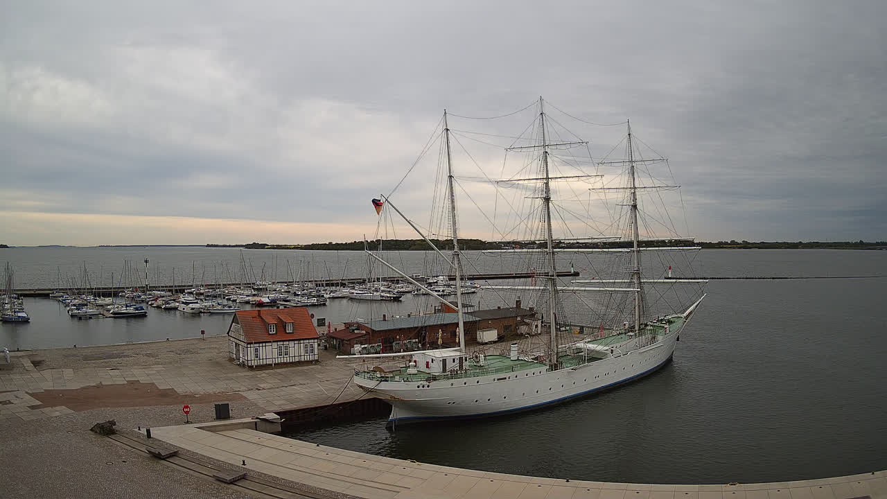 Archiv Foto Webcam Stralsund am Yachthafen