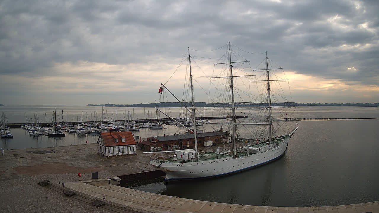 Archiv Foto Webcam Stralsund am Yachthafen