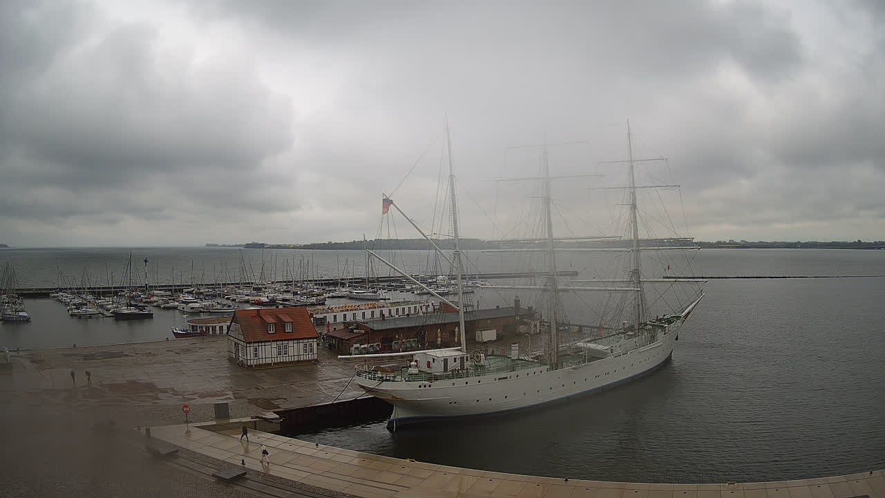Archiv Foto Webcam Stralsund am Yachthafen
