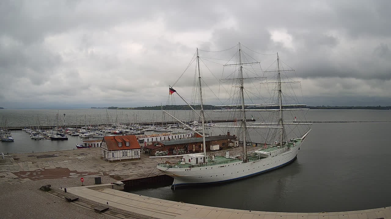 Archiv Foto Webcam Stralsund am Yachthafen