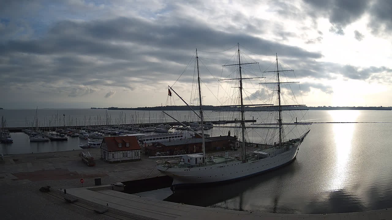 Archiv Foto Webcam Stralsund am Yachthafen