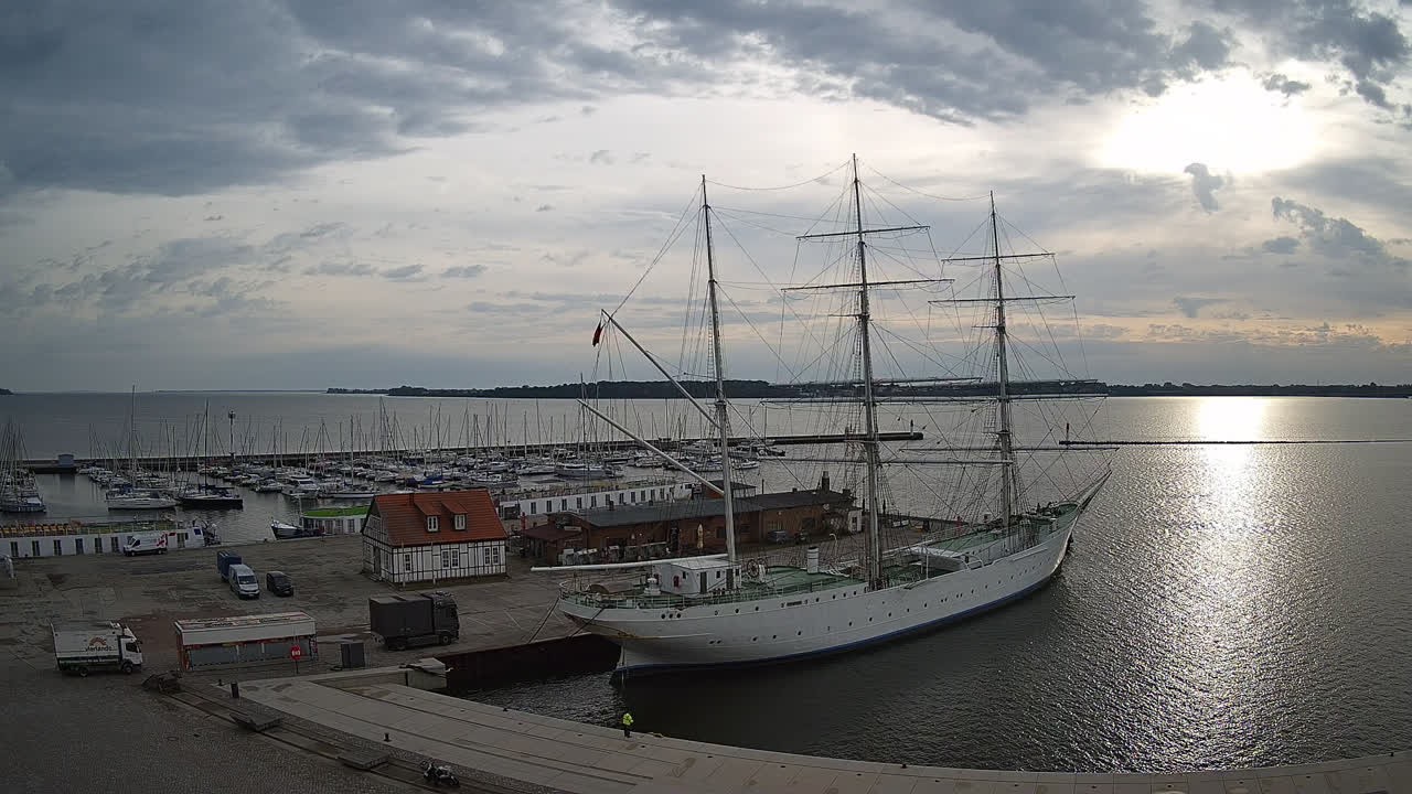 Archiv Foto Webcam Stralsund am Yachthafen