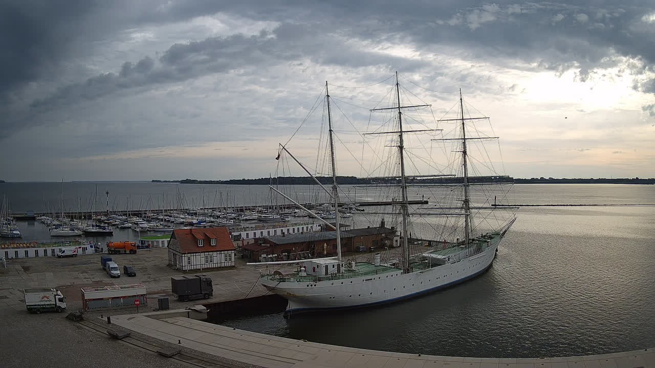 Archiv Foto Webcam Stralsund am Yachthafen