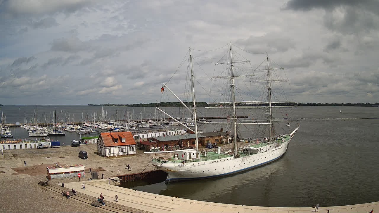 Archiv Foto Webcam Stralsund am Yachthafen