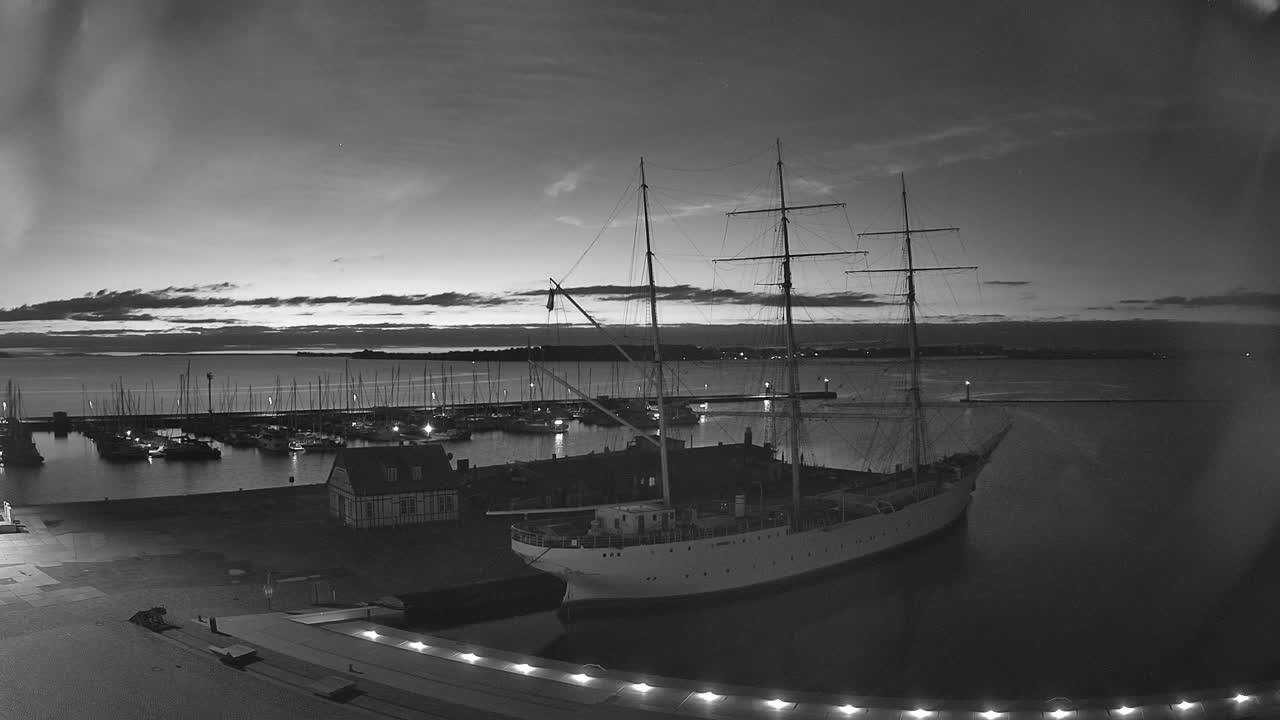 Archiv Foto Webcam Stralsund am Yachthafen