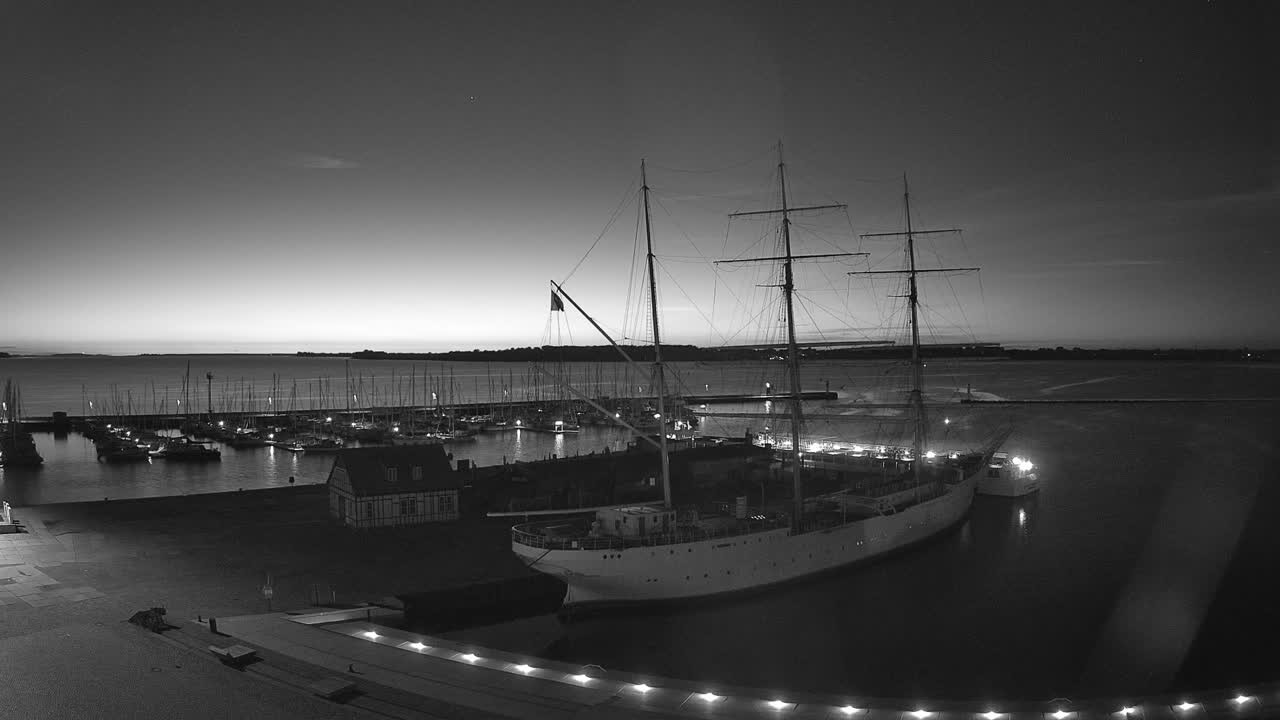 Archiv Foto Webcam Stralsund am Yachthafen