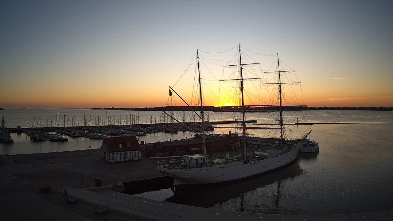 Archiv Foto Webcam Stralsund am Yachthafen