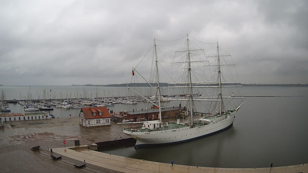 Archiv Foto Webcam Stralsund am Yachthafen