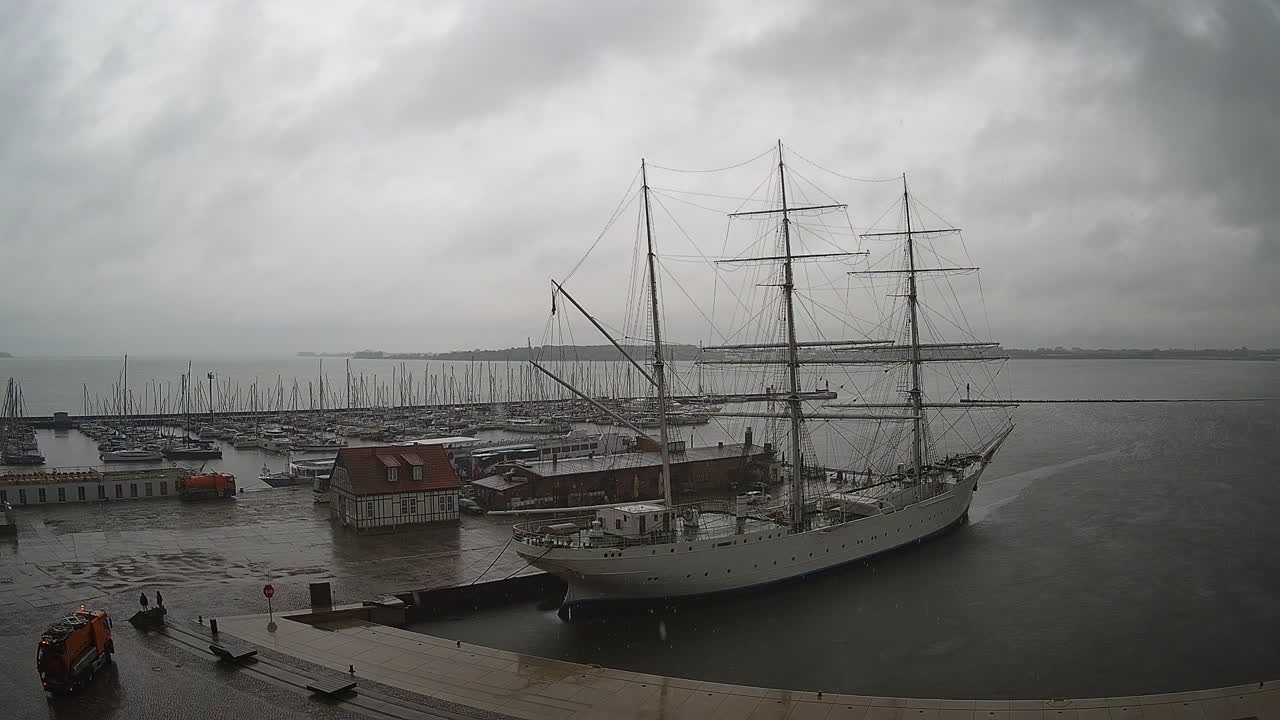 Archiv Foto Webcam Stralsund am Yachthafen