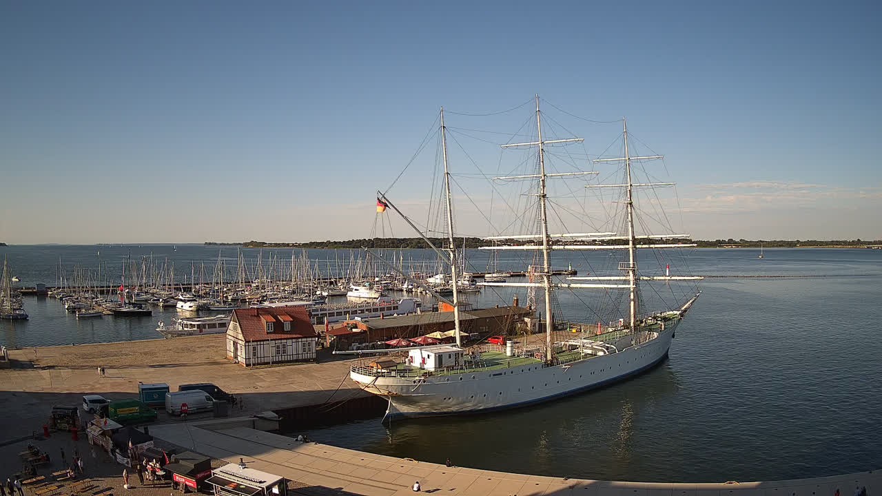 Archiv Foto Webcam Stralsund am Yachthafen