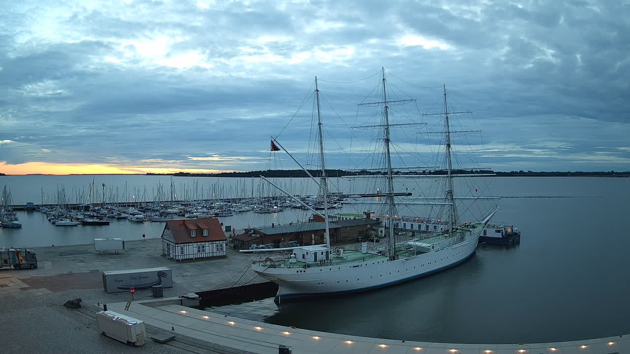 Archiv Foto Webcam Stralsund am Yachthafen