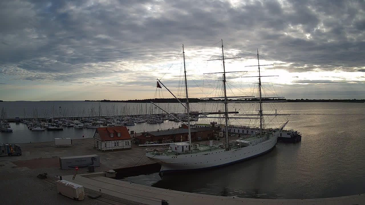 Archiv Foto Webcam Stralsund am Yachthafen