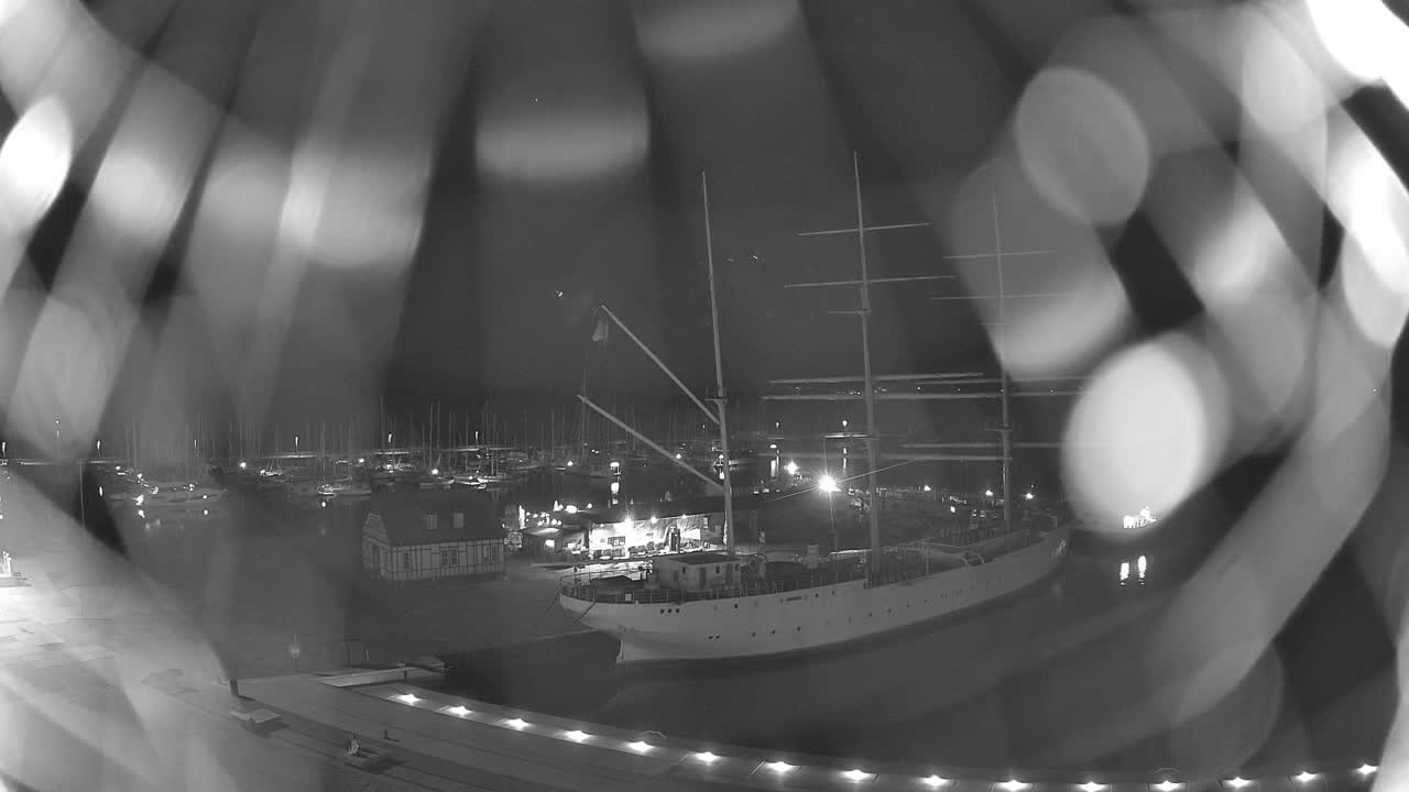 Archiv Foto Webcam Stralsund am Yachthafen