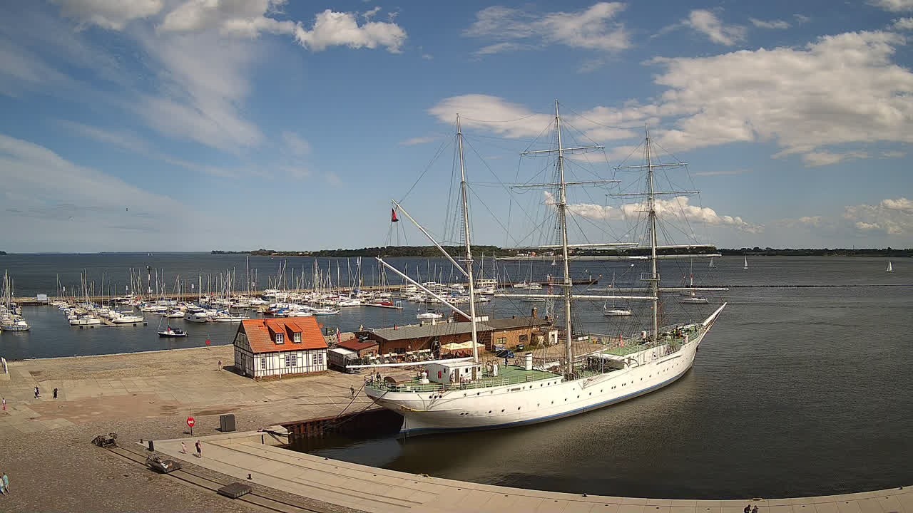 Archiv Foto Webcam Stralsund am Yachthafen