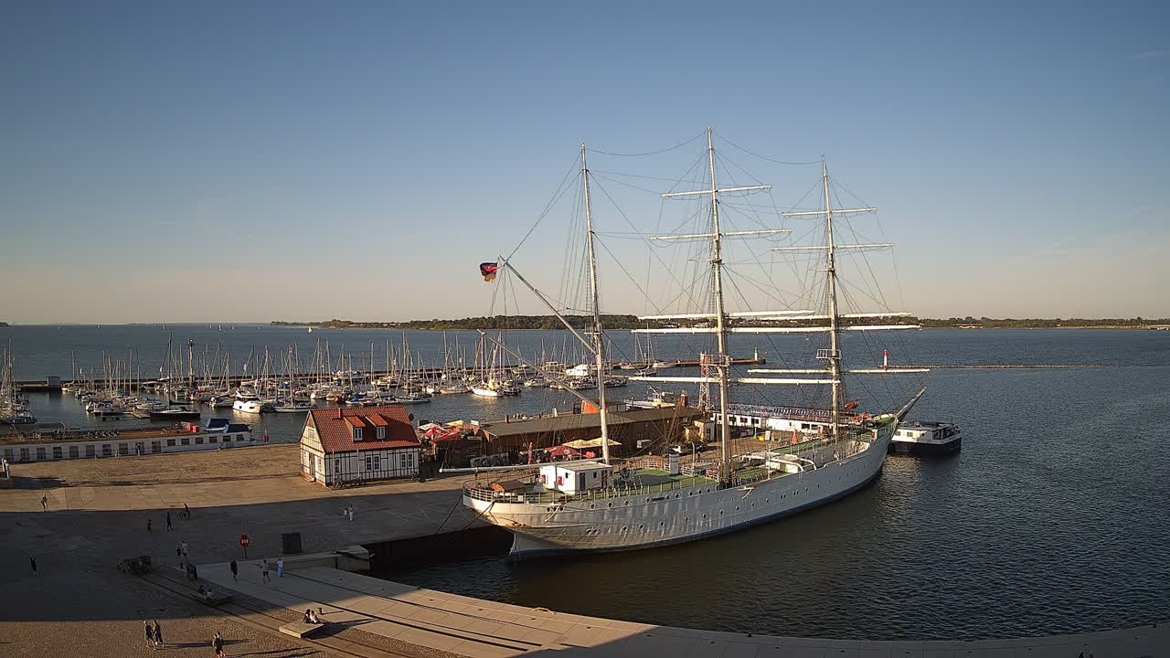 Archiv Foto Webcam Stralsund am Yachthafen
