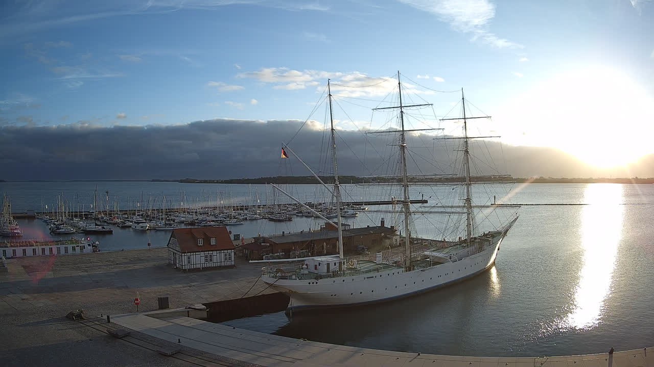 Archiv Foto Webcam Stralsund am Yachthafen