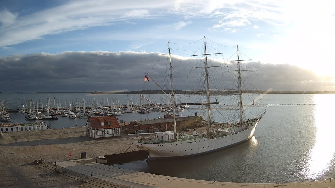 Archiv Foto Webcam Stralsund am Yachthafen