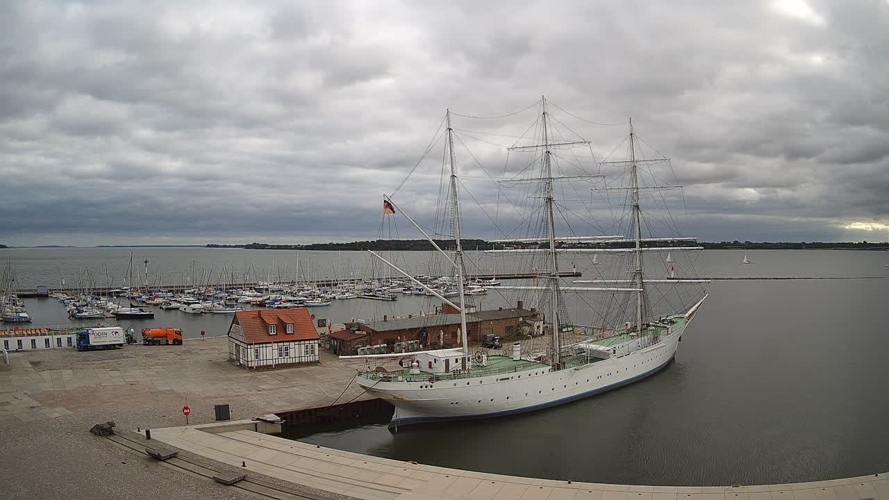 Archiv Foto Webcam Stralsund am Yachthafen