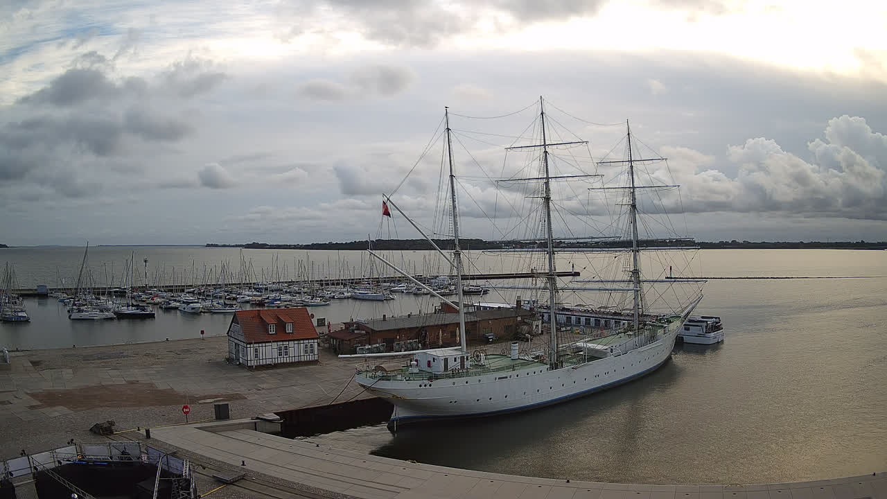 Archiv Foto Webcam Stralsund am Yachthafen