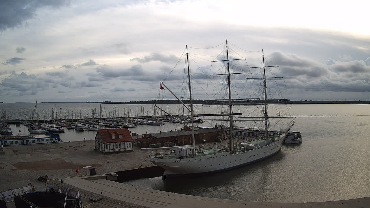 Archiv Foto Webcam Stralsund am Yachthafen