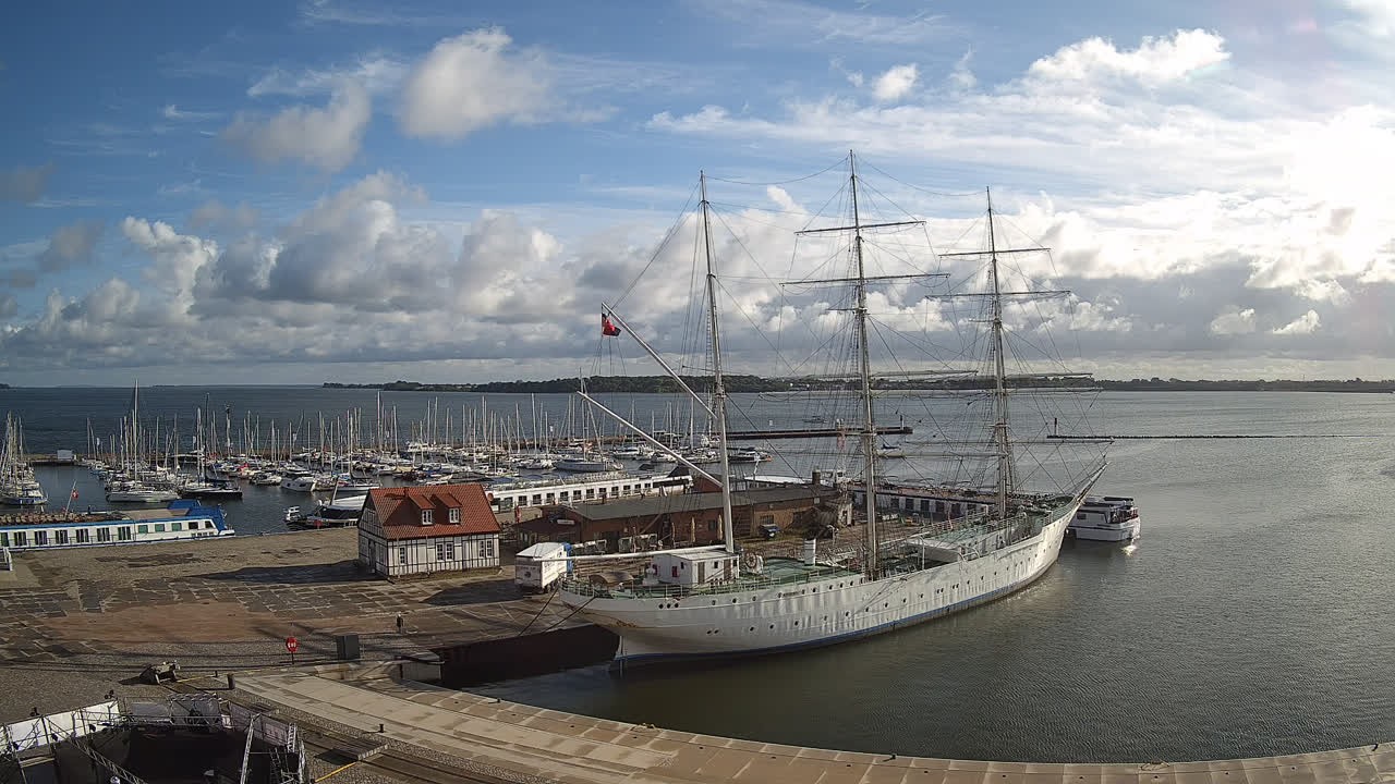 Archiv Foto Webcam Stralsund am Yachthafen
