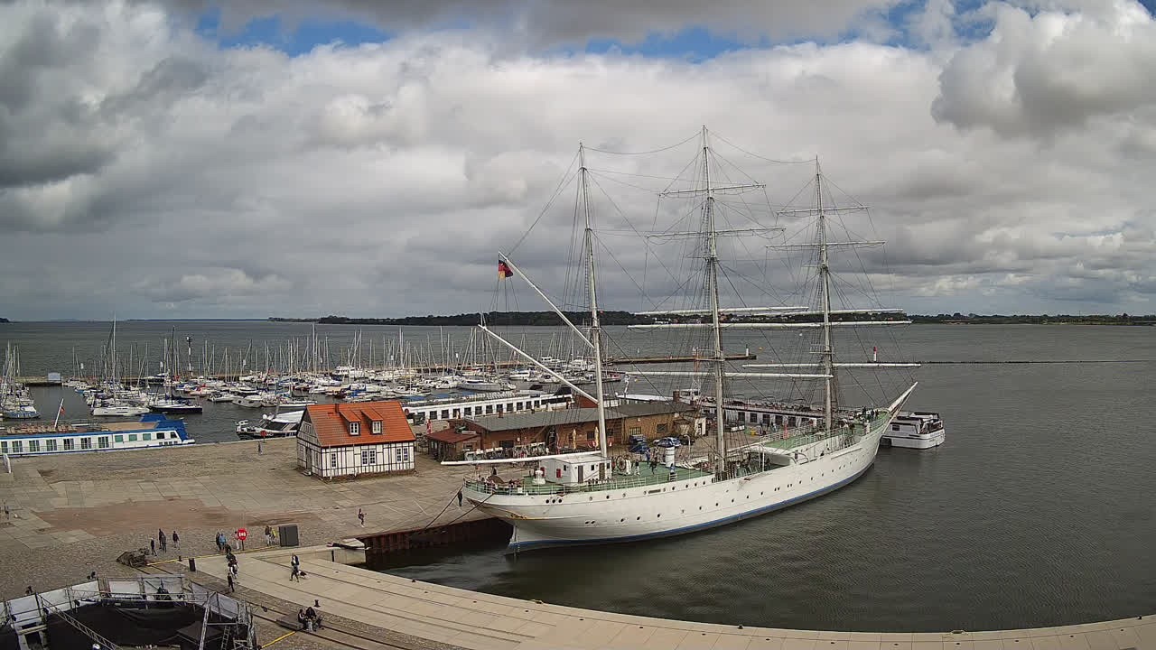 Archiv Foto Webcam Stralsund am Yachthafen
