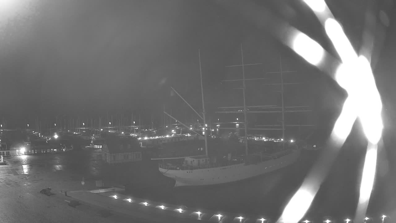 Archiv Foto Webcam Stralsund am Yachthafen