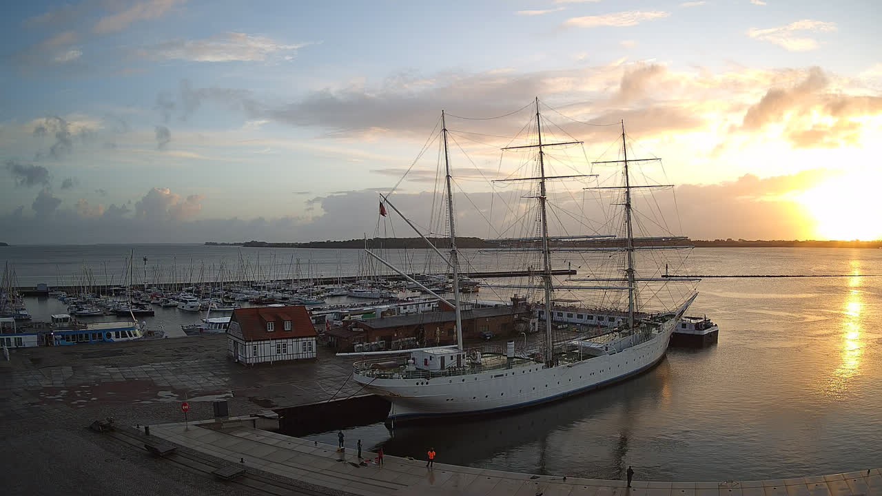 Archiv Foto Webcam Stralsund am Yachthafen