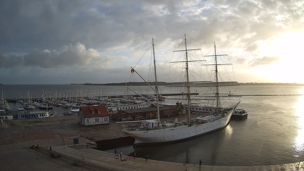 Archiv Foto Webcam Stralsund am Yachthafen