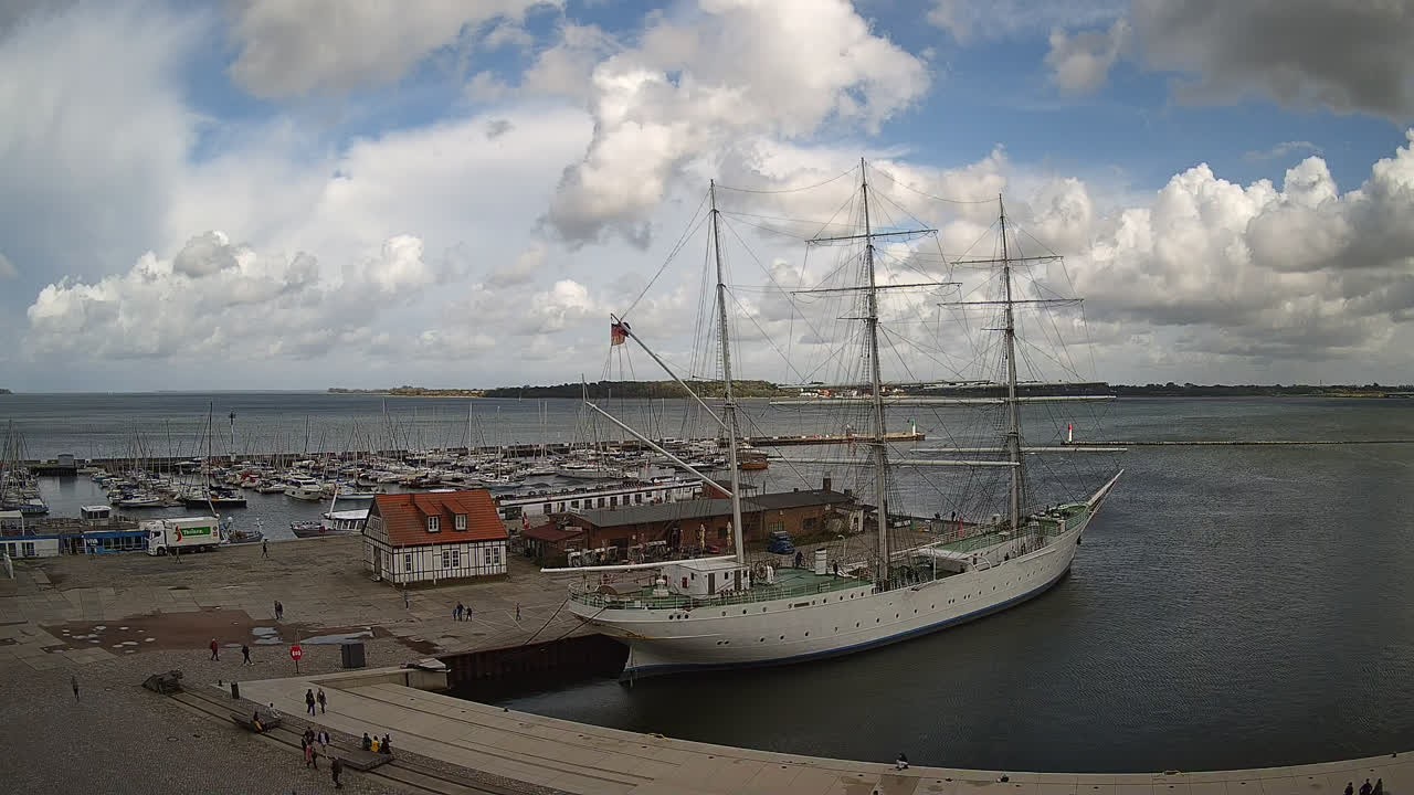 Archiv Foto Webcam Stralsund am Yachthafen