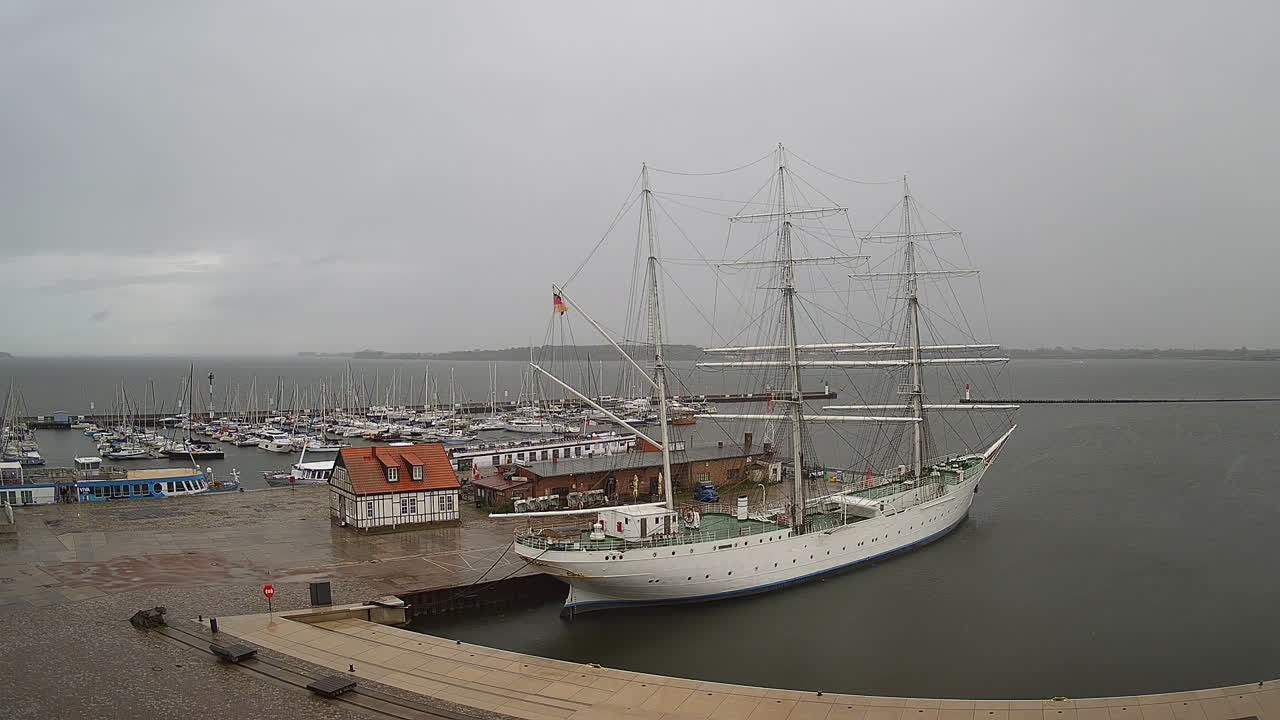 Archiv Foto Webcam Stralsund am Yachthafen