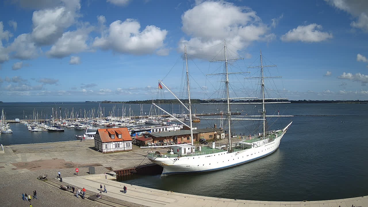 Archiv Foto Webcam Stralsund am Yachthafen