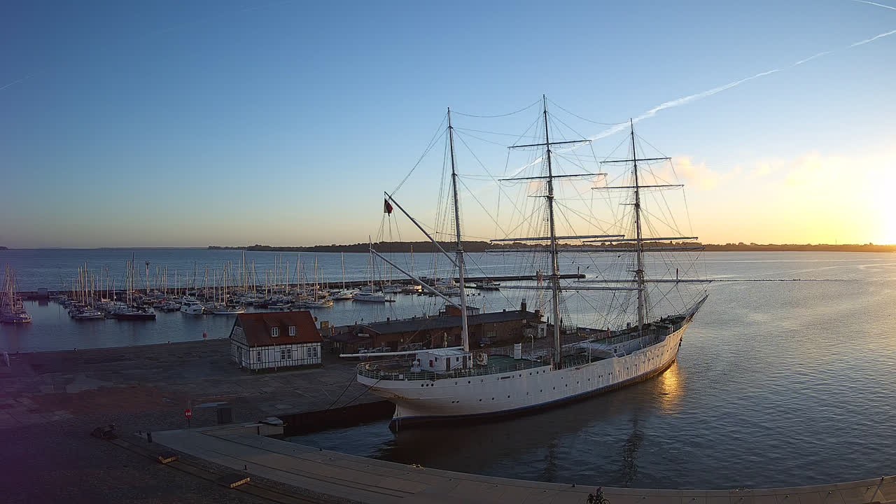 Archiv Foto Webcam Stralsund am Yachthafen