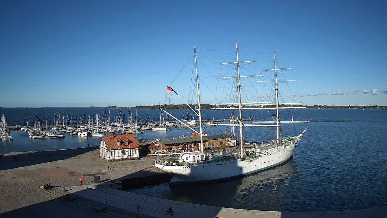 Archiv Foto Webcam Stralsund am Yachthafen