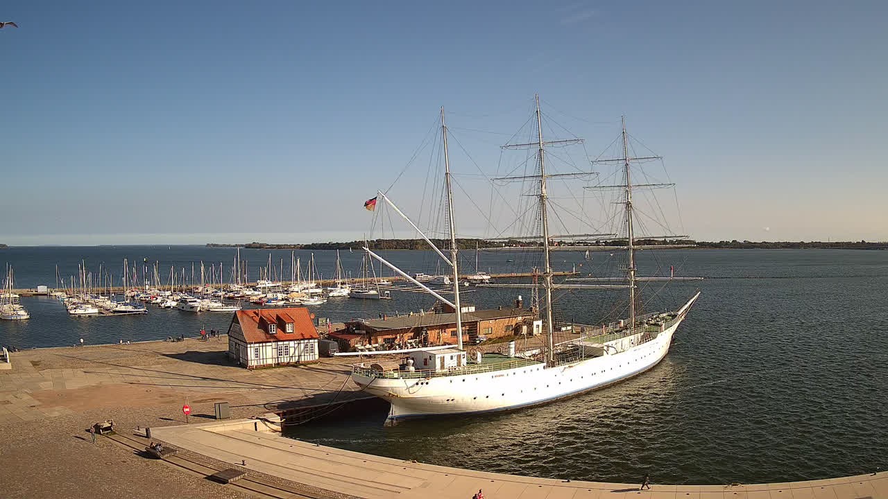 Archiv Foto Webcam Stralsund am Yachthafen