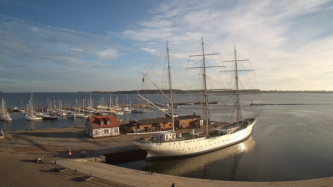 Archiv Foto Webcam Stralsund am Yachthafen
