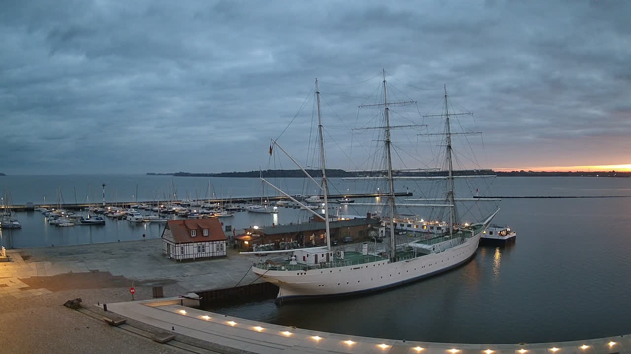 Archiv Foto Webcam Stralsund am Yachthafen