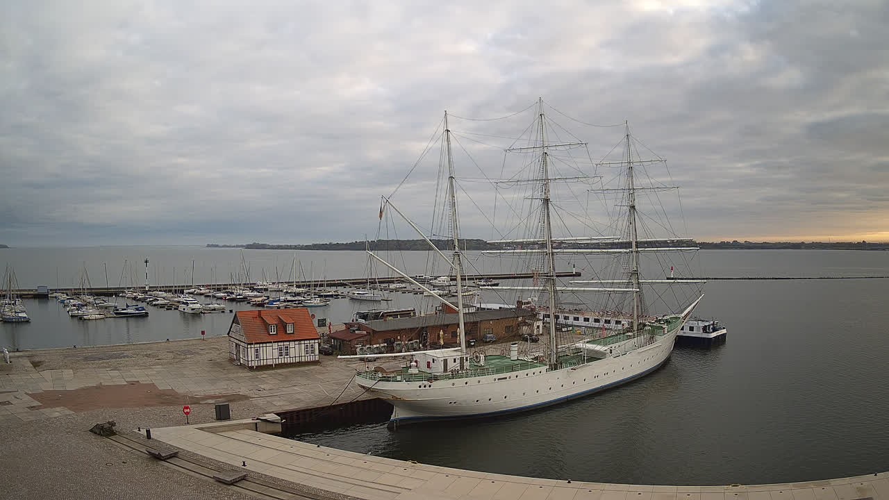 Archiv Foto Webcam Stralsund am Yachthafen