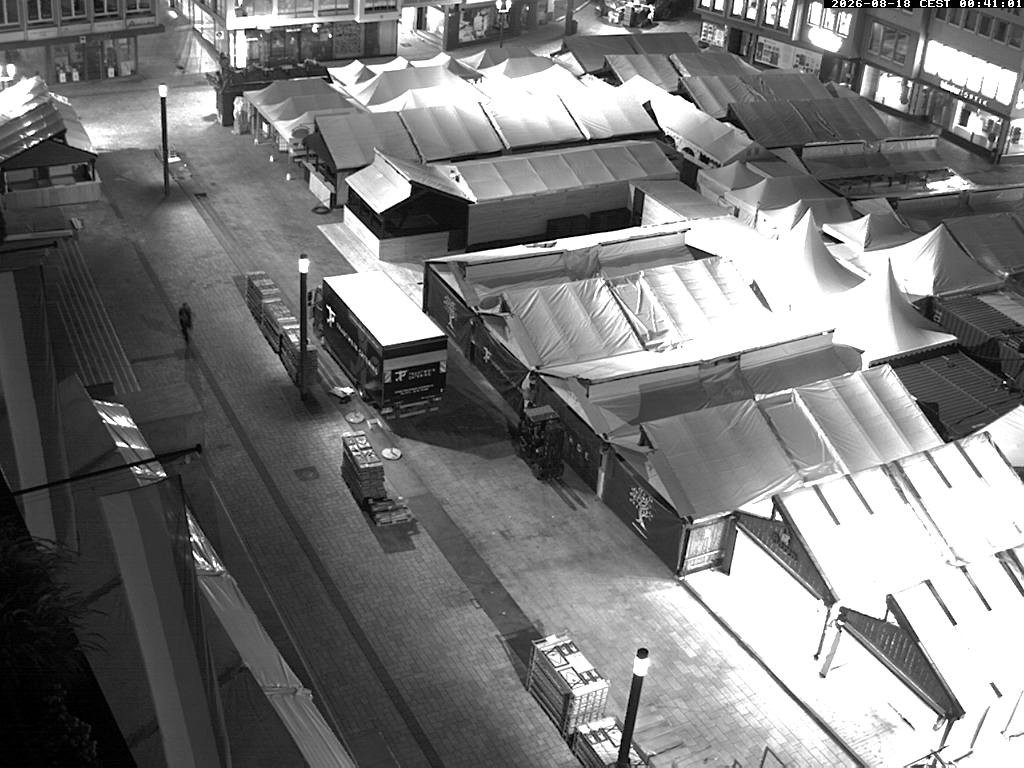 Archived image Webcam Stuttgart at the Market Square