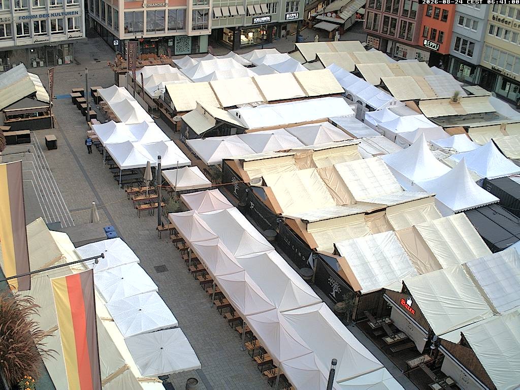 Archived image Webcam Stuttgart at the Market Square
