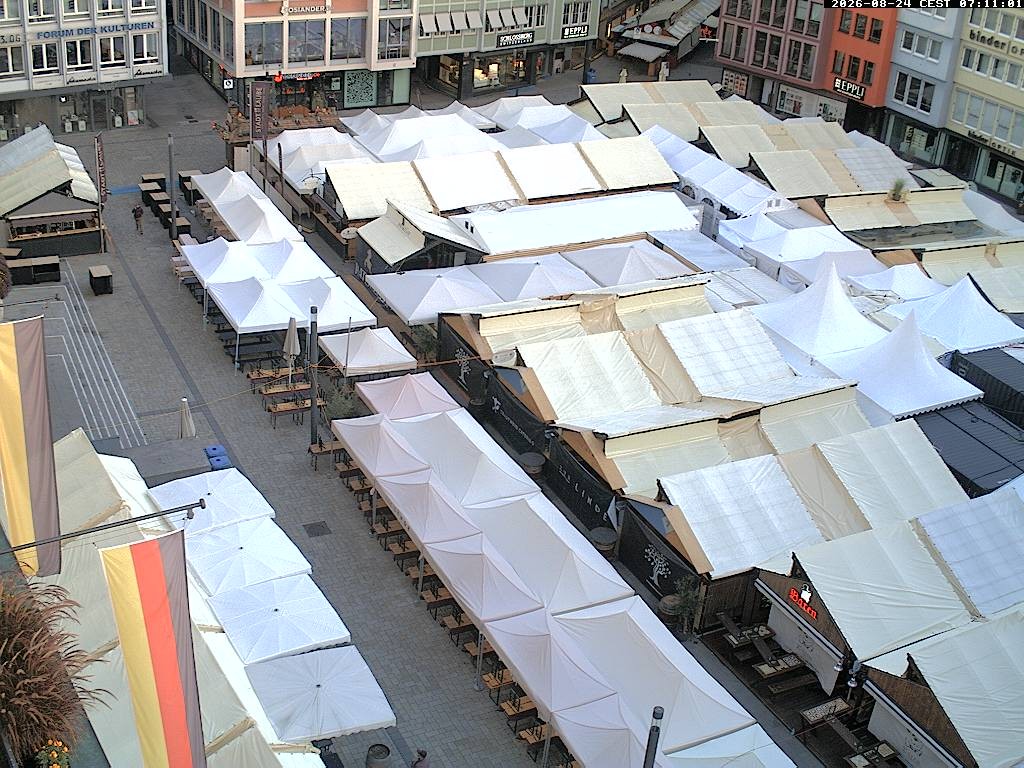 Archived image Webcam Stuttgart at the Market Square